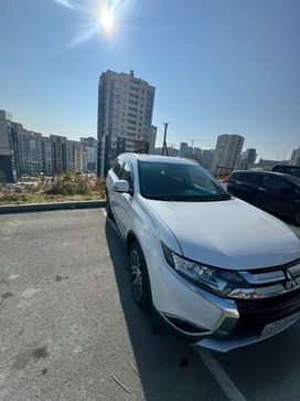 Mitsubishi Outlander, 2017 г., Владивосток