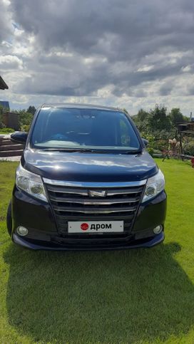 Toyota Noah, 2016 г., Барнаул