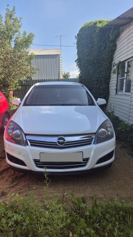 Opel Astra, 2011 г., Челябинск