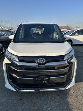 Toyota Noah, 2024 г., Владивосток