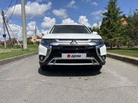 Mitsubishi Outlander, 2020 г., Омск