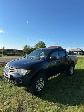 Mitsubishi L200, 2010 г., Иркутск