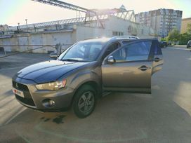 Mitsubishi Outlander, 2009 г., Санкт-Петербург