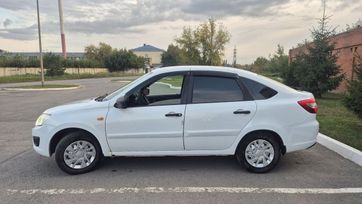ВАЗ (Лада) Granta, 2014 г., Омск