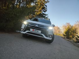 Mitsubishi Outlander, 2017 г., Омск