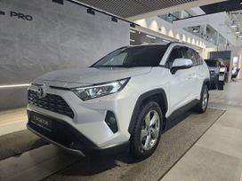 Toyota RAV4, 2021 г., Тюмень