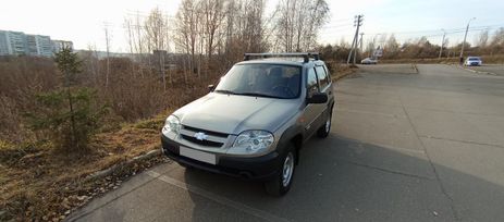 Chevrolet Niva, 2010 г., Томск