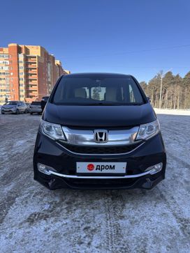 Honda Stepwgn, 2016 г., Томск
