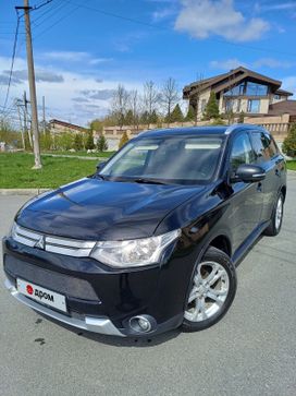 Mitsubishi Outlander, 2014 г., Челябинск