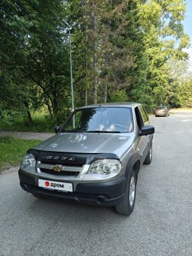 Chevrolet Niva, 2013 г., Томск