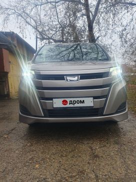 Toyota Noah, 2019 г., Томск