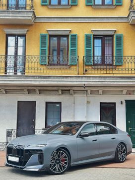 BMW 7, 2023 г., Москва