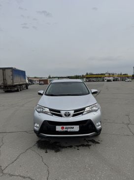 Toyota RAV4, 2013 г., Челябинск
