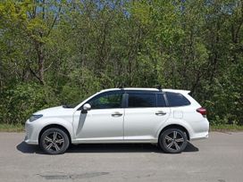 Toyota Corolla Fielder, 2017 г., Хабаровск
