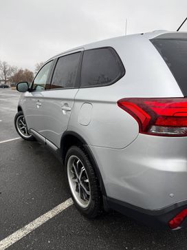 Mitsubishi Outlander, 2016 г., Челябинск