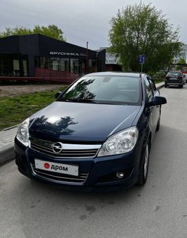 Opel Astra, 2012 г., Новосибирск