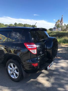 Toyota RAV4, 2010 г., Иркутск