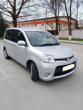 Toyota Sienta, 2014 г., Москва