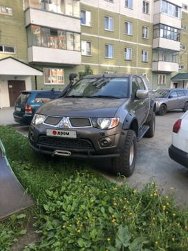 Mitsubishi L200, 2013 г., Барнаул