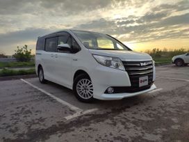 Toyota Noah, 2015 г., Омск