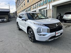 Mitsubishi Outlander, 2022 г., Владивосток