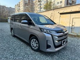 Toyota Noah, 2022 г., Владивосток